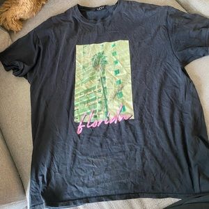 Mens T shirt